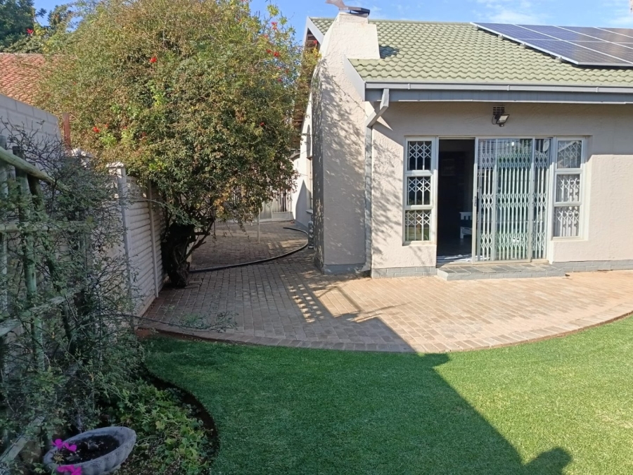 4 Bedroom Property for Sale in Carters Glen Northern Cape